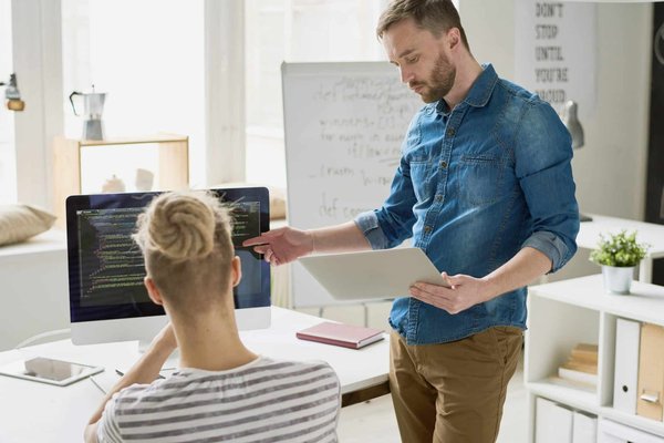 Les avantages d'un CRM personnalisé pour son service commercial