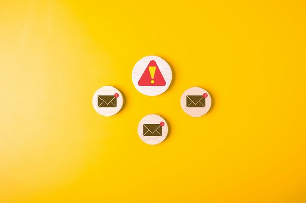 Comment désactiver les notifications intrusives des applications sur un smartphone Xiaomi ?